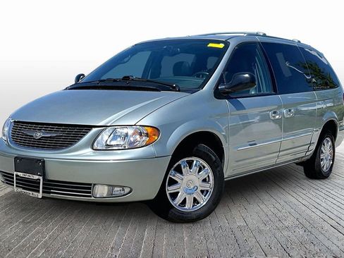 Used 2004 Chrysler Town & Country Limited w/ Trailer Tow Group AWD/4WD image 3