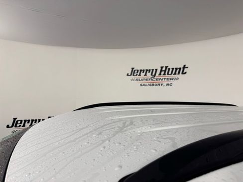 Used 2024 Jeep Compass Latitude image 5