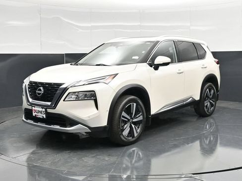 Used 2023 Nissan Rogue Platinum AWD/4WD image 7