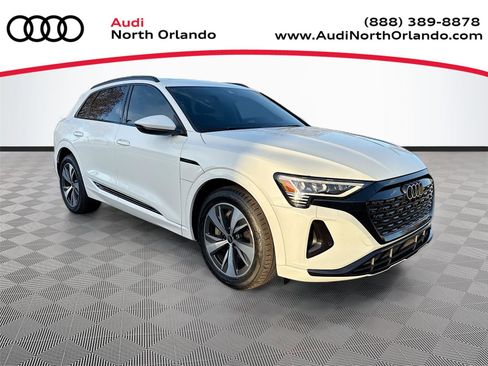 Certified 2024 Audi Q8 e-tron Premium image 1