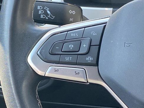 Used 2022 Volkswagen Atlas Cross Sport SE w/ Panoramic Sunroof Package image 6