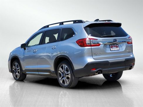 Used 2023 Subaru Ascent Limited w/ Technology Package image 8