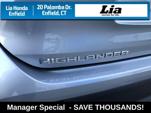 Used 2023 Toyota Highlander XLE image 30