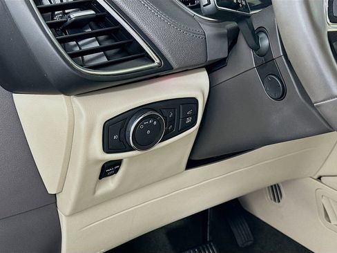 Used 2019 Lincoln Nautilus Reserve w/ Ultimate Package image 10