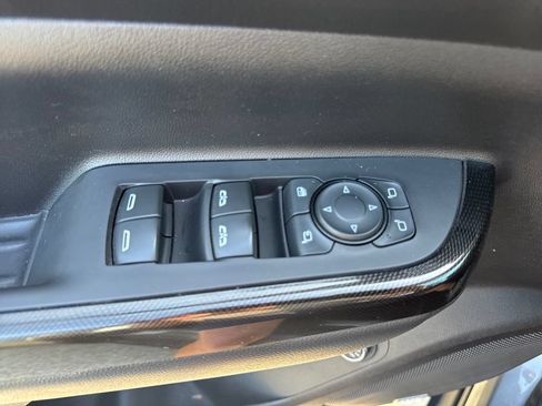 Used 2021 GMC Acadia AT4 w/ Technology Package AWD/4WD image 19
