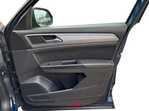 Used 2021 Volkswagen Atlas S image 34