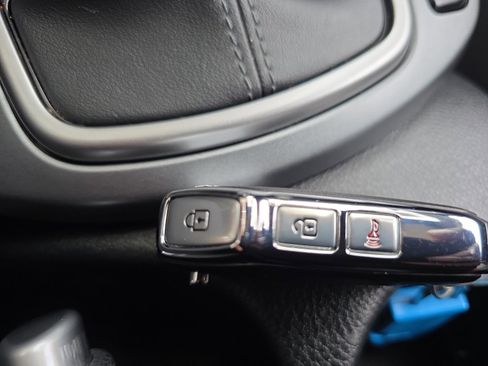 Certified 2023 Kia Seltos LX image 28