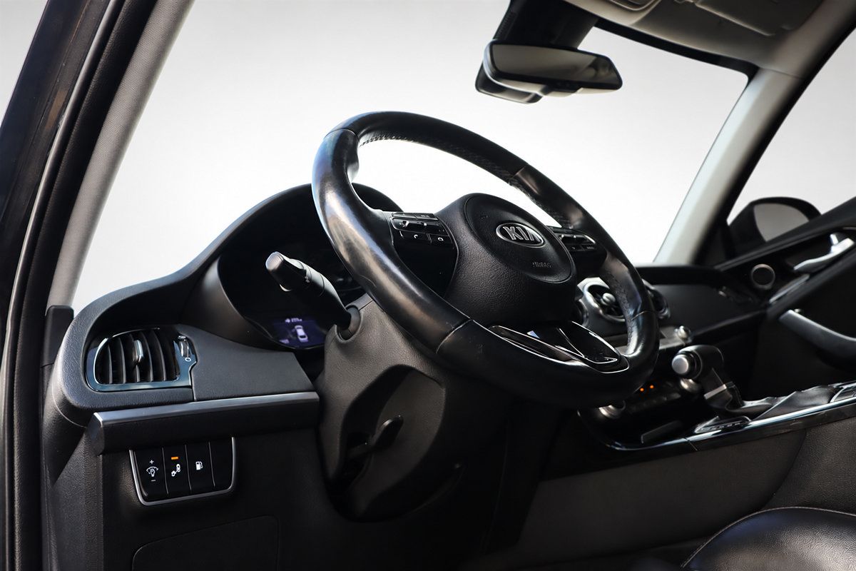 Used 2019 Kia Stinger RWD image 27