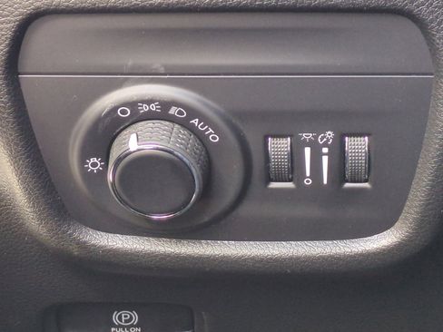 New 2026 Jeep Grand Cherokee Laredo image 31