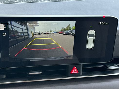 New 2026 Kia Carnival EX FWD image 17