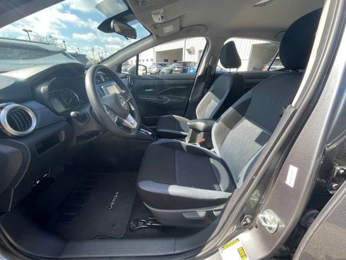 Used 2025 Nissan Versa SV image 16
