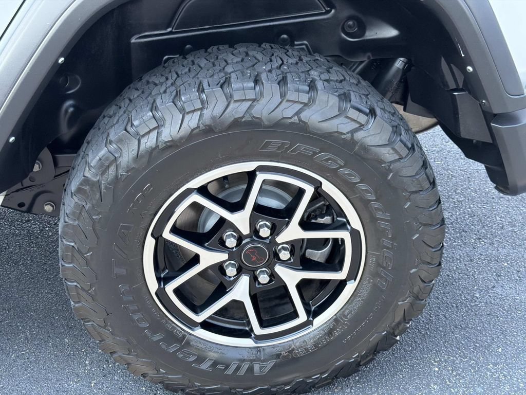 Used 2024 Jeep Wrangler Unlimited Rubicon AWD/4WD image 10