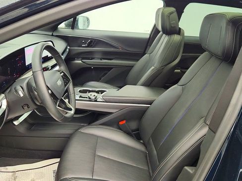 Used 2024 Cadillac Lyriq Luxury image 17