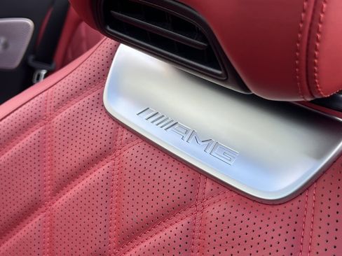 Used 2024 Mercedes-Benz SL 63 AMG S e Performance 4MATIC w/ Manufactur Interior Package image 33