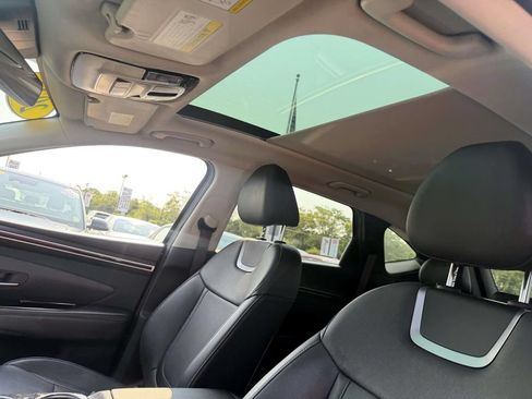 Certified 2023 Hyundai Tucson Limited AWD/4WD image 11