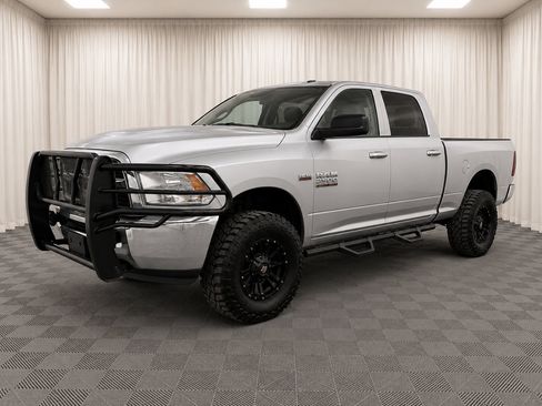 Used 2018 RAM 2500 SLT AWD/4WD image 7