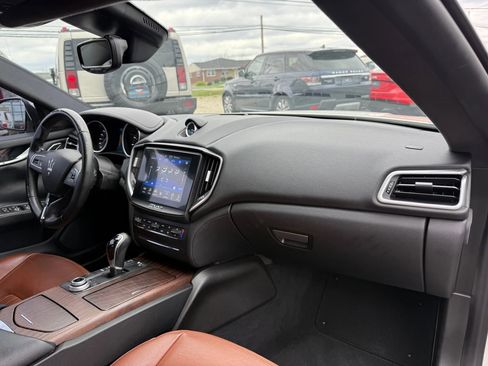 Used 2017 Maserati Ghibli image 15