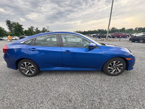 Used 2018 Honda Civic EX image 10