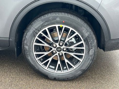 New 2026 Ford Escape SE image 9