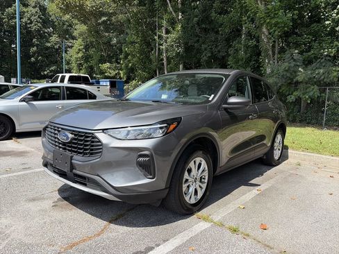 Used 2025 Ford Escape Active AWD/4WD image 1