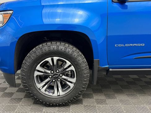 Used 2022 Chevrolet Colorado Z71 AWD/4WD image 10