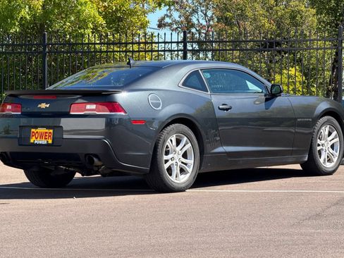 Used 2015 Chevrolet Camaro LT RWD image 4