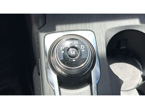 Used 2020 Ford Escape Titanium w/ Titanium Premium Package 2.0 AWD/4WD image 25