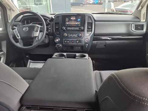Certified 2024 Nissan Titan SV image 15