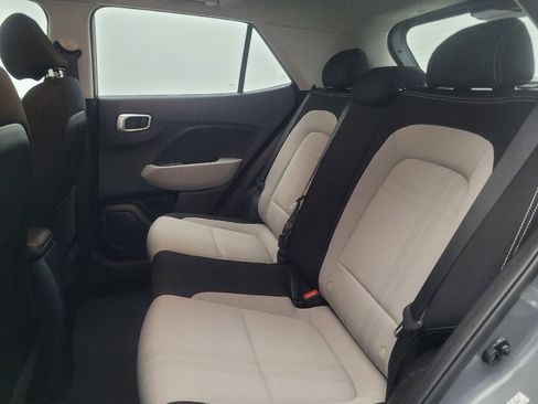 Used 2020 Hyundai Venue SEL w/ Convenience Package FWD image 18