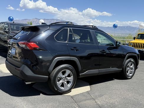 Used 2024 Toyota RAV4 LE AWD/4WD image 5