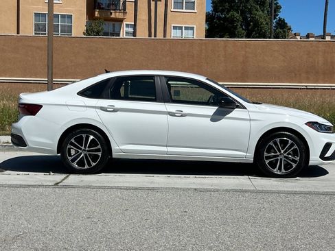 New 2026 Volkswagen Jetta Sport FWD image 3