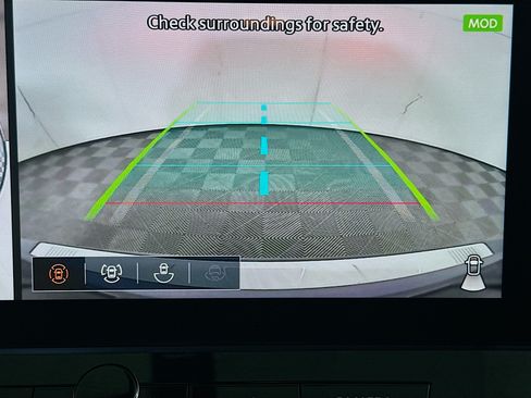 Used 2025 Nissan Rogue SL FWD image 23