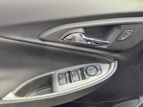 Used 2023 Chevrolet Malibu LS FWD image 20