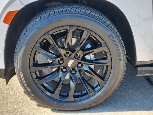 Used 2021 Cadillac Escalade Sport w/ Driver Assist Tech Package AWD/4WD image 31
