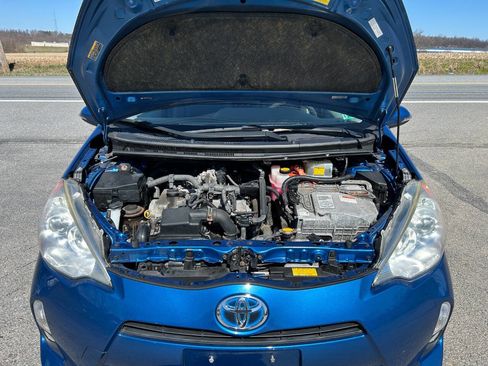 Used 2012 Toyota Prius C Four FWD image 12