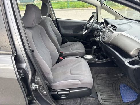Used 2013 Honda Fit image 9