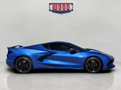 Used 2022 Chevrolet Corvette Stingray Coupe w/ Z51 Performance Package RWD image 2