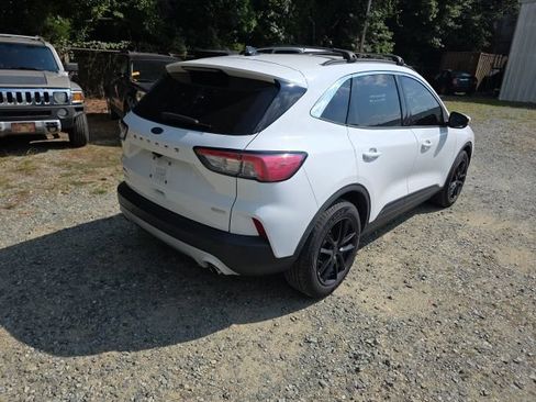 Used 2020 Ford Escape SEL FWD image 3