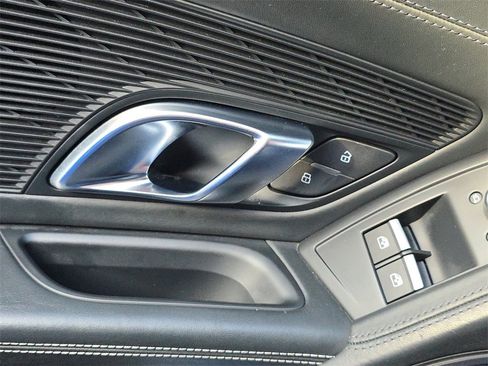 Used 2017 Audi R8 V10 plus image 21