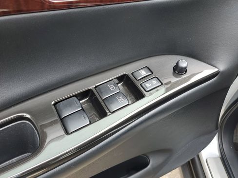 Used 2017 INFINITI QX50 2WD w/ Deluxe Touring Package image 10