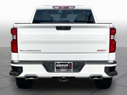 Used 2023 Chevrolet Silverado 1500 RST w/ Z71 Off-Road Package AWD/4WD image 5