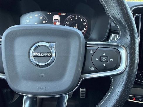 Used 2021 Volvo XC40 T5 R-Design w/ Protection Package Premier AWD/4WD image 16
