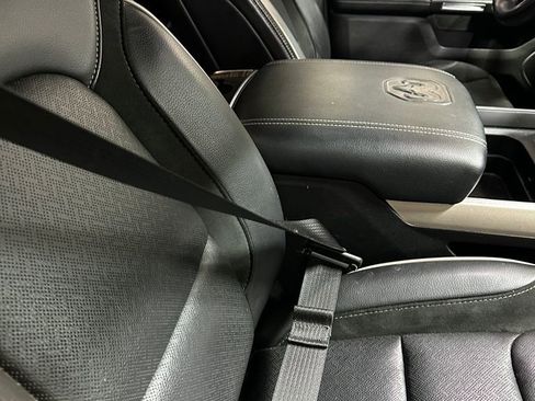 Used 2019 RAM 1500 Laramie image 5