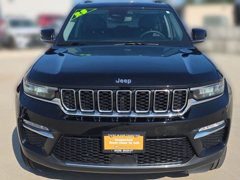 Used 2023 Jeep Grand Cherokee Limited AWD/4WD image 9