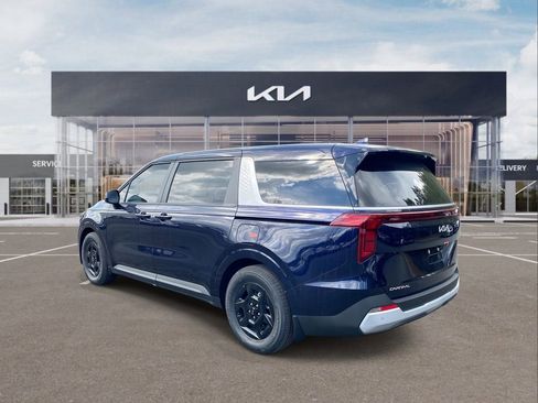 New 2026 Kia Carnival LXS image 6
