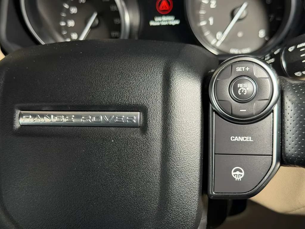 Used 2016 Land Rover Range Rover Sport HSE AWD/4WD image 31