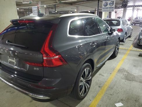 Used 2023 Volvo XC60 B5 Ultimate w/ Climate Package AWD/4WD image 4