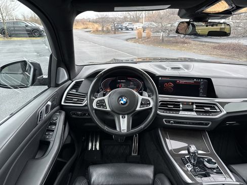 Used 2021 BMW X5 M50i w/ Executive Package image 15