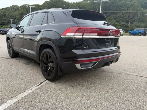 Used 2024 Volkswagen Atlas Cross Sport SE w/ Panoramic Sunroof Package AWD/4WD image 5