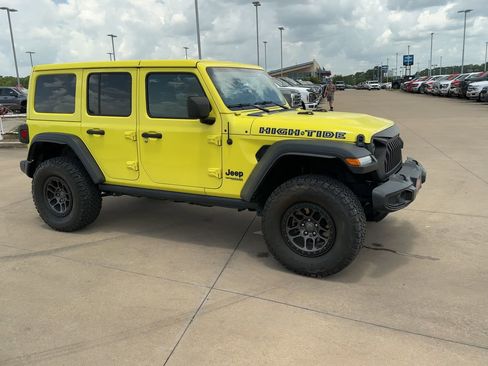 Certified 2022 Jeep Wrangler Unlimited Sport image 3